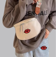 Strijkemblemen rode lippen